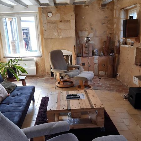 Le Gite Des Pierres Nogent-le-Rotrou Exteriör bild